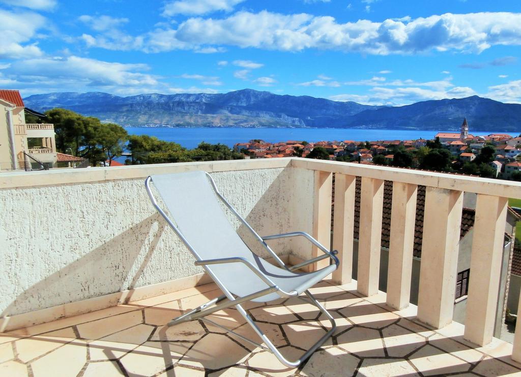 Panorama Postira Apartments Bagian luar foto