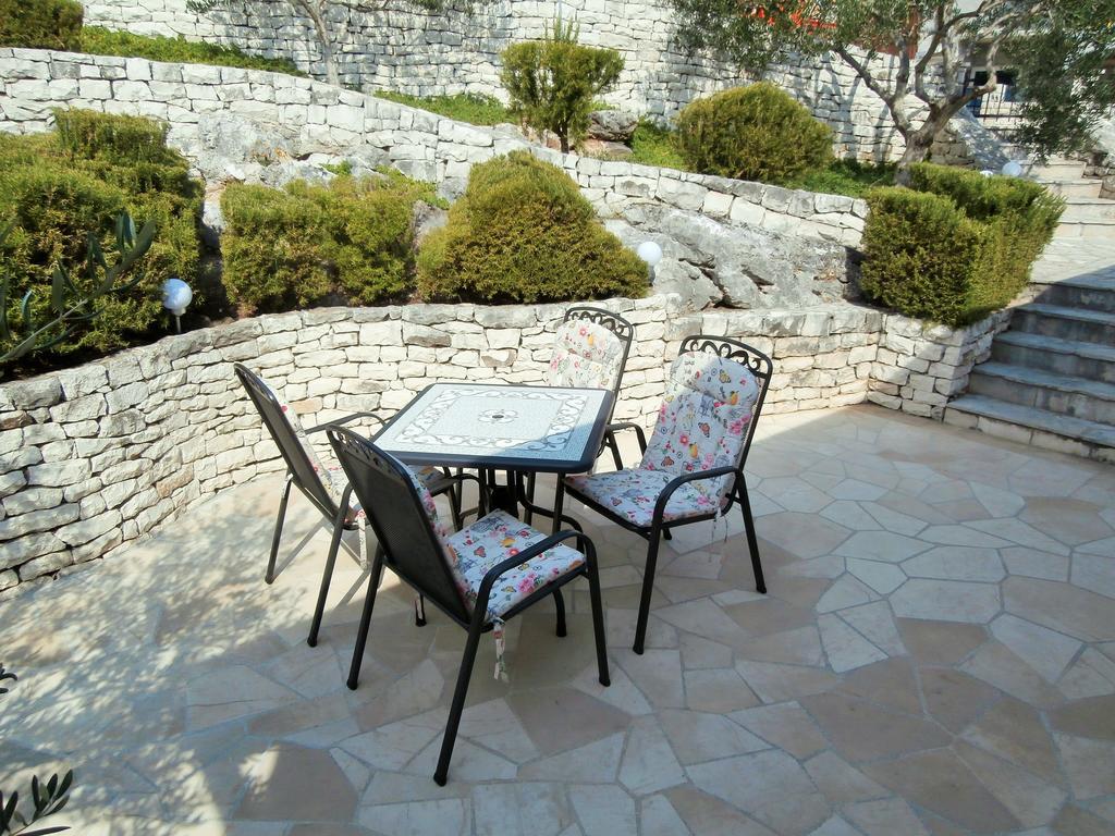 Panorama Postira Apartments Bagian luar foto